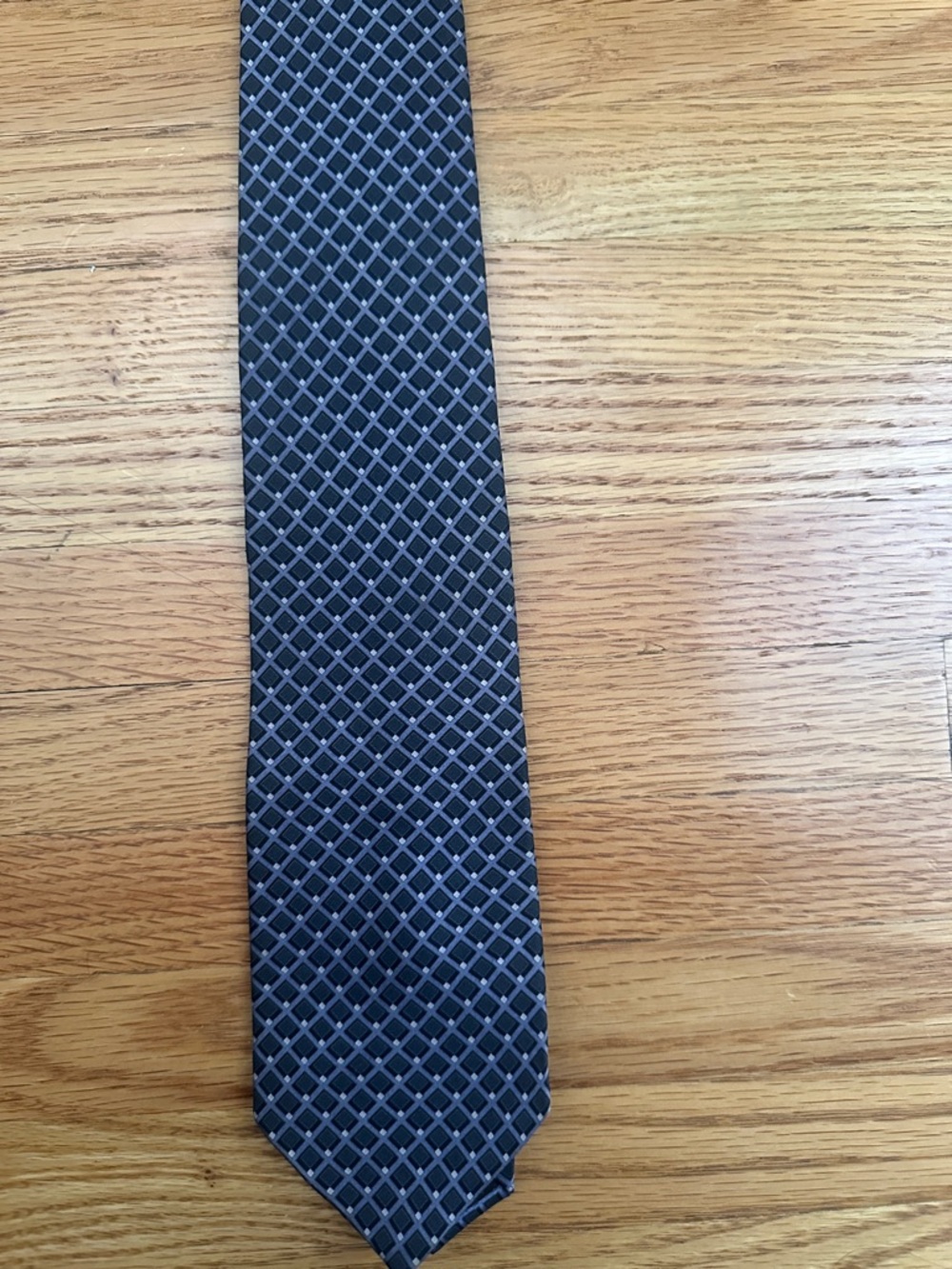 Perry Ellis Navy Blue Geometric Silk Tie